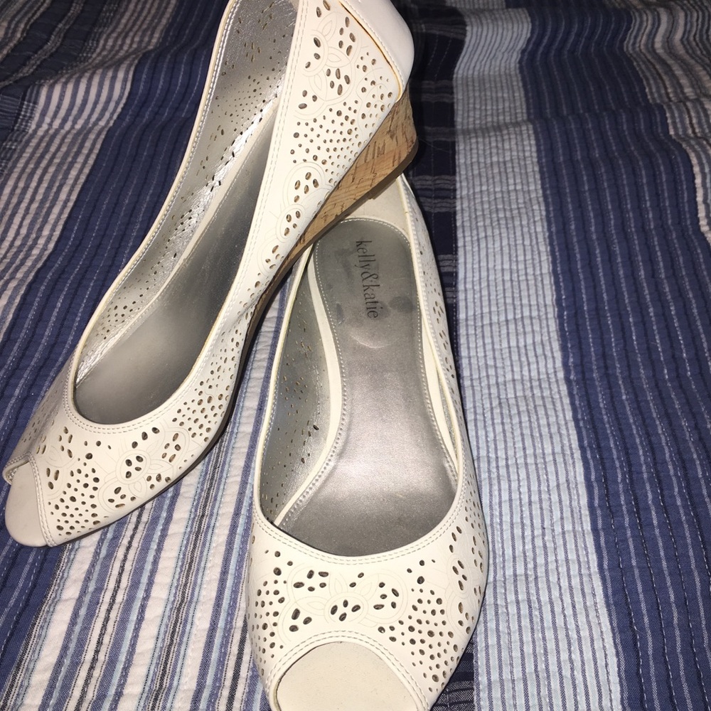 Open toe wedge sandals